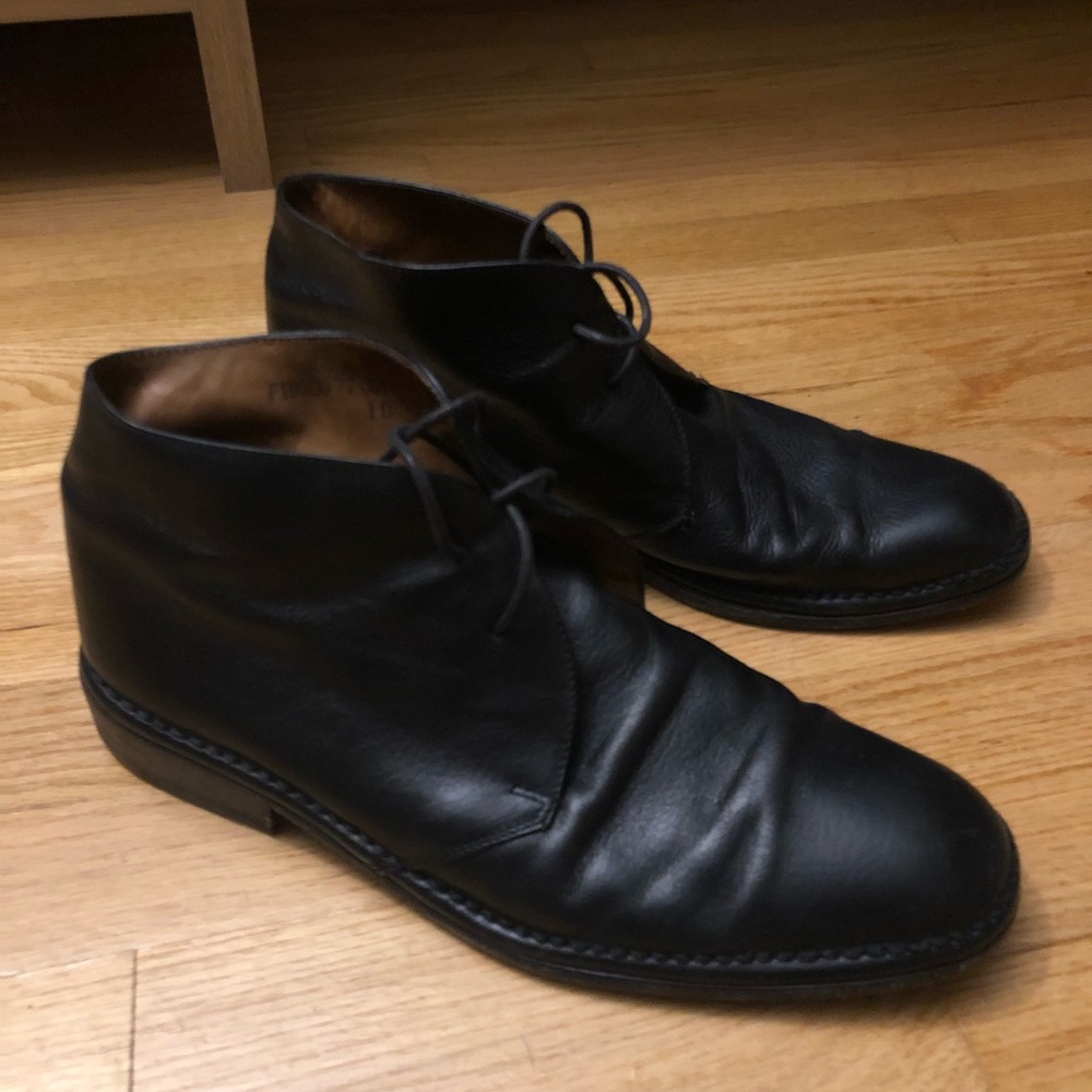 John Varvatos Black Leather Chukka Desert Boots